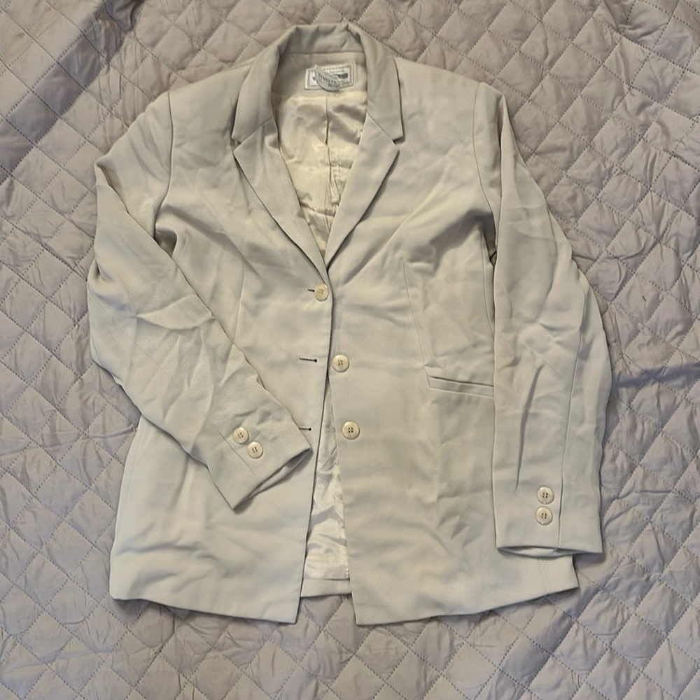 WOMENS BEIGE GREY BLAZER SIZE 5/6 or a MEDIUM